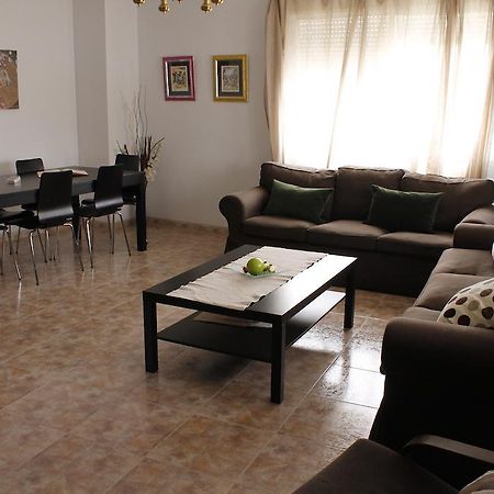 Apartamento Turistico La Ribera Del Marco Caces Oda fotoğraf