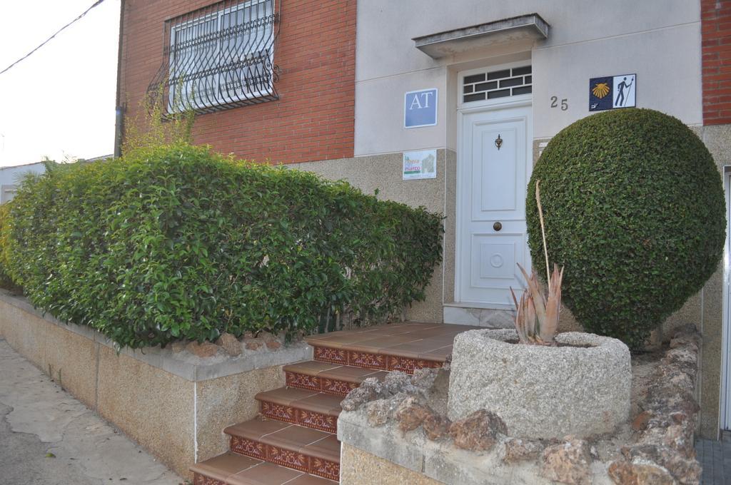 Apartamento Turistico La Ribera Del Marco Caces Oda fotoğraf