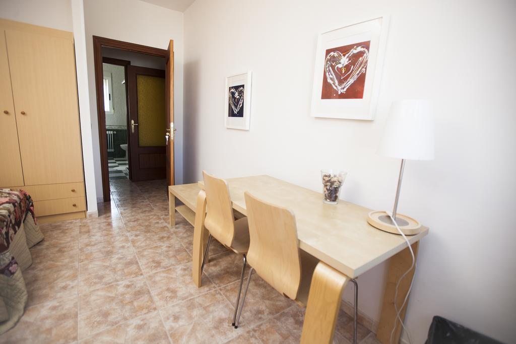 Apartamento Turistico La Ribera Del Marco Caces Oda fotoğraf