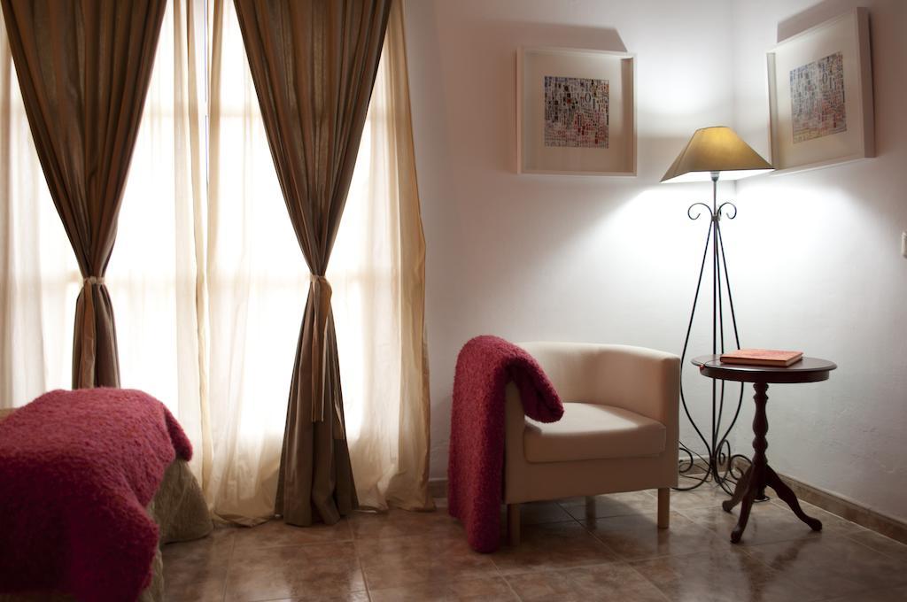 Apartamento Turistico La Ribera Del Marco Caces Oda fotoğraf