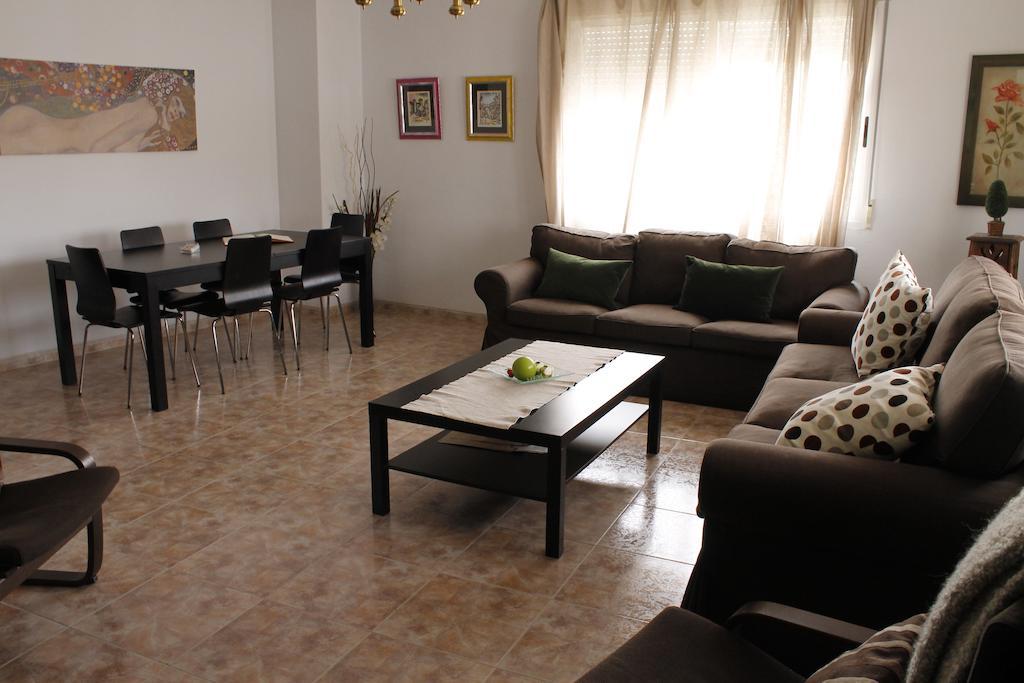 Apartamento Turistico La Ribera Del Marco Caces Oda fotoğraf